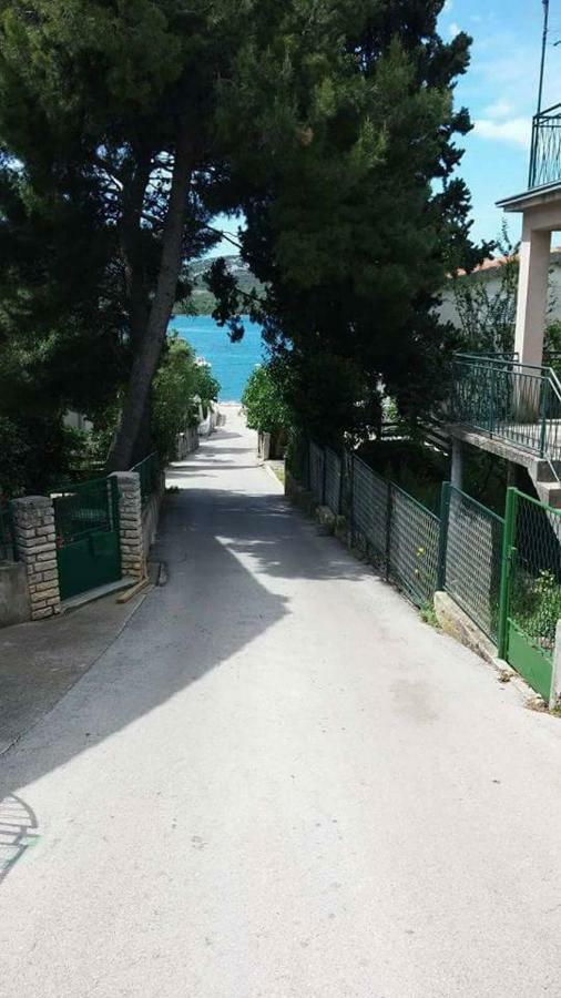 Apartments The Heart Of Croatia Pirovac Exterior foto